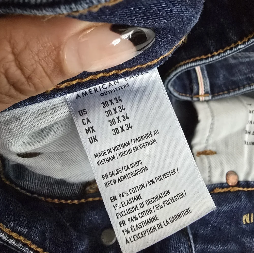 American Eagle Men's Dark Wash Slim Flex Distressed Jeans 30X34